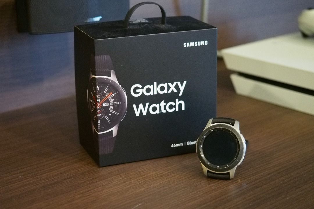 Samsung galaxy watch 2018 top