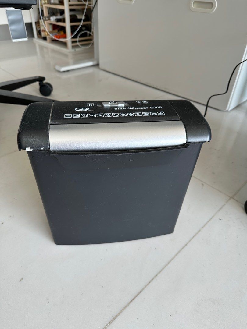 Shredmaster ShredMaster S206 Paper Shredder, Computers & Tech, Office & Business ...