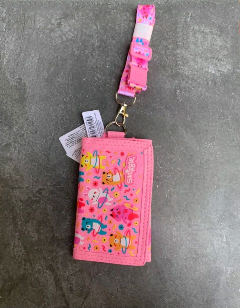 Smiggle let's play wallet with strap bear pink on Carousell