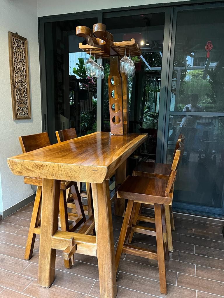 Wine bar table and chairs outlet