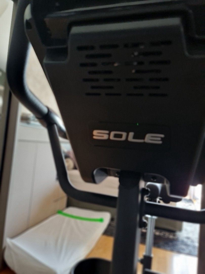 Upright Exercise Stationary / Stationery Bicycle (SOLE Fitness), Sports