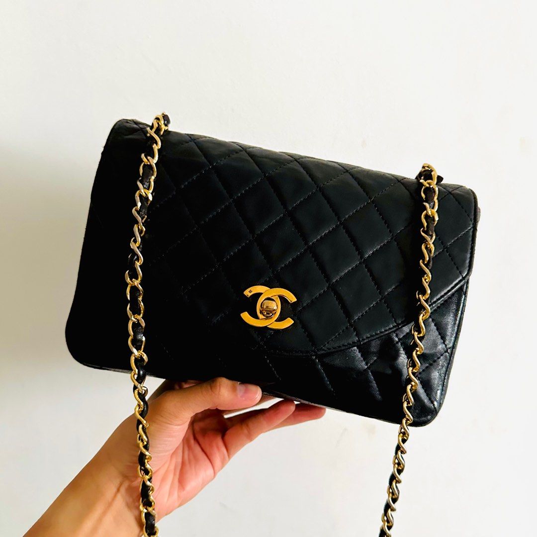 STEAL 😍 Chanel Black GHW Classic Diana Envelope Single Flap CC