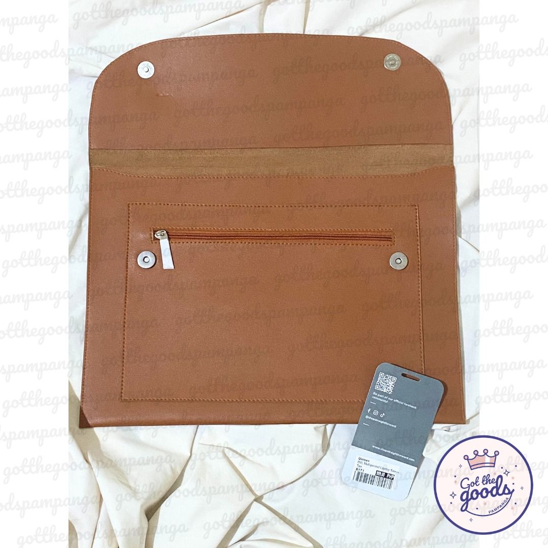 Straightforward Laptop Sleeve (Category: Laptop Bags & Sleeves) located in Mexico. Submitted by gotthegoods_pampanga (Listing ID 1247252801, Image 2). Description: Straightforward Laptop Bag Fits your work essentials like a laptop up to 14", a small notebook and other work documents. Decluttering. Seldom used. With signs of usage and zipper press mark. RFS: Upgraded to gaming laptop, can't use this anymore Product dimes: H-10.75" / L-15" Material