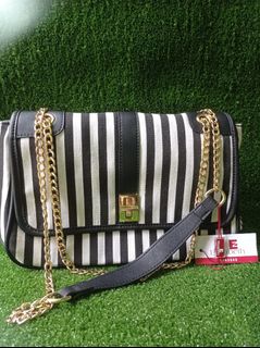 (Kategori: ) berada di . Dikirim oleh widuri42 (ID iklan 1247272909, Gambar 1). Deskripsi: .