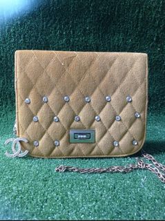 (Kategori: ) berada di . Dikirim oleh widuri42 (ID iklan 1247268890, Gambar 1). Deskripsi: .