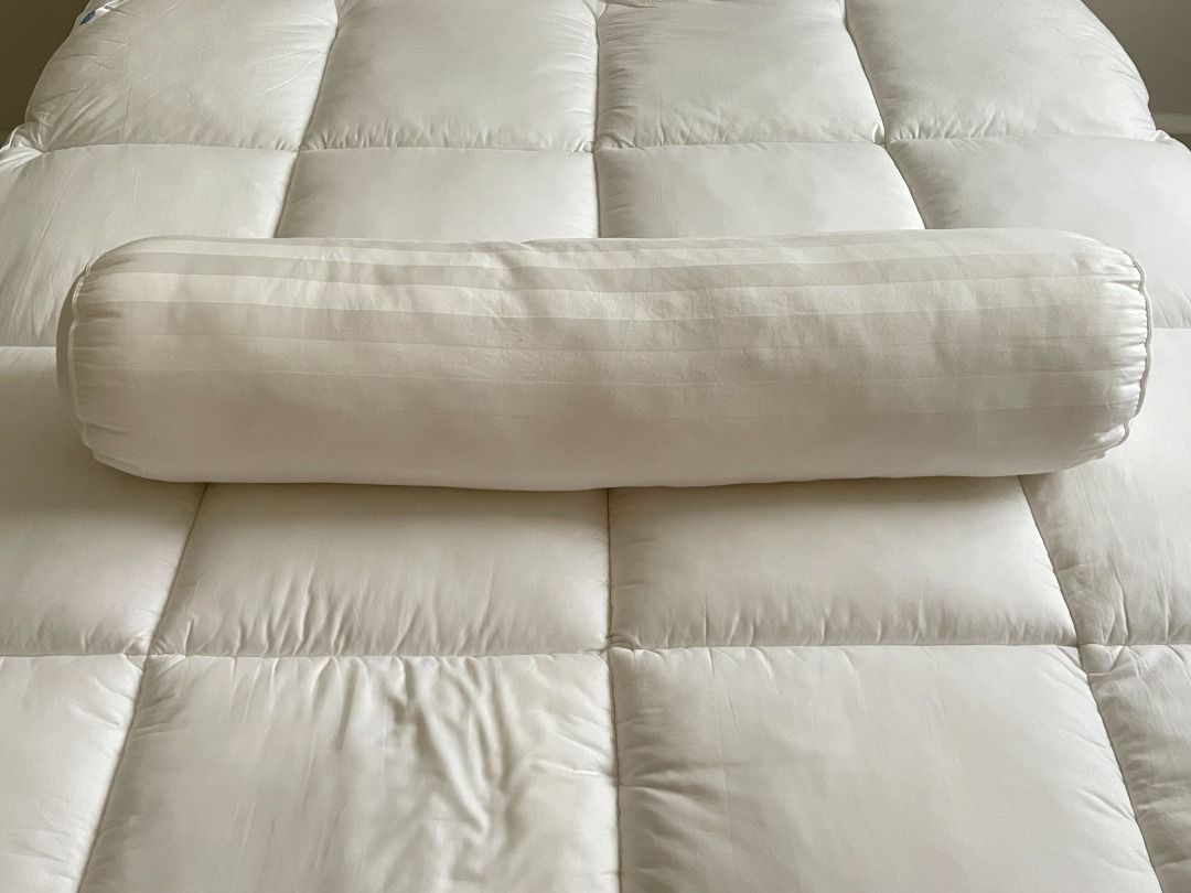 The Best Bolster (Epitex), Furniture & Home Living, Bedding & Towels on