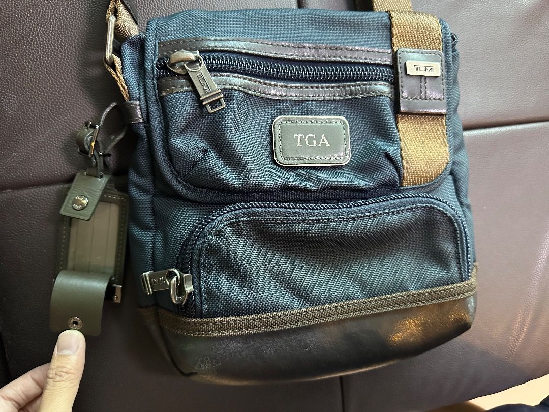 Tumi barstow crossbody discount