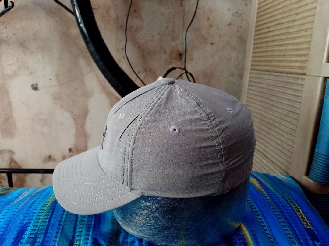 Youth xs under armour hat sales