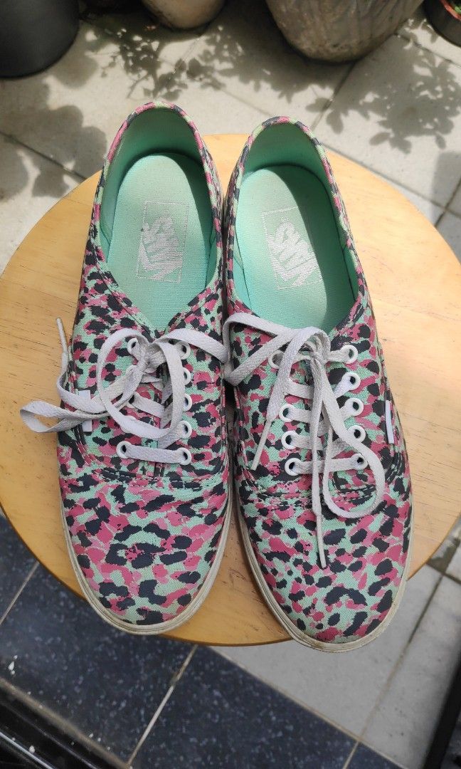 Cheetah on sale vans mens