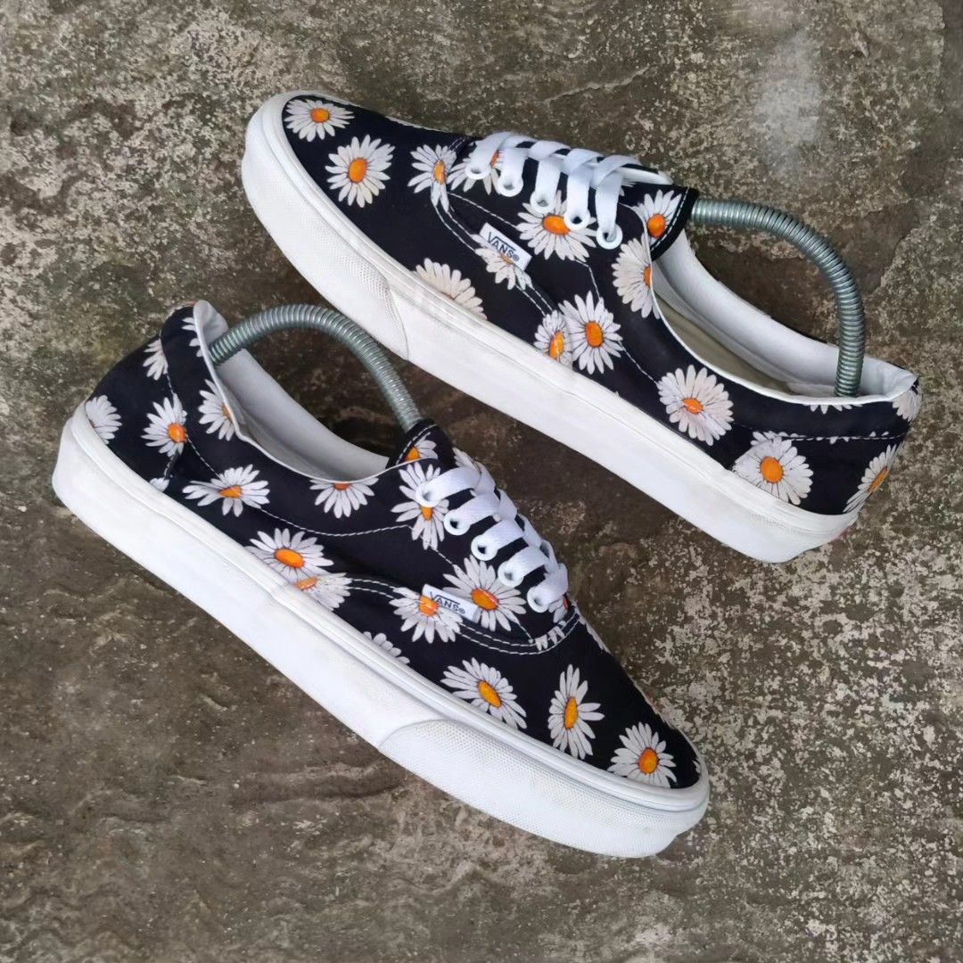 Vans era big hot sale daisies