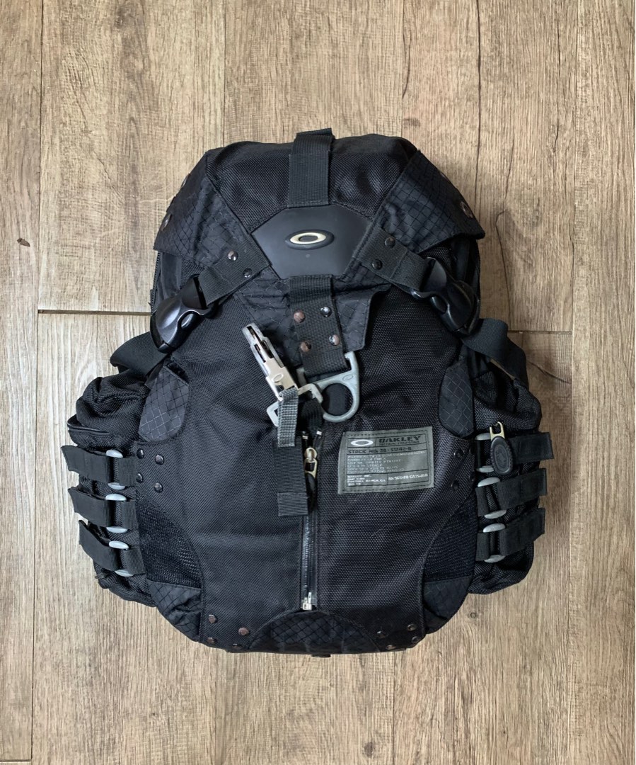 Oakley hotsell military backpack