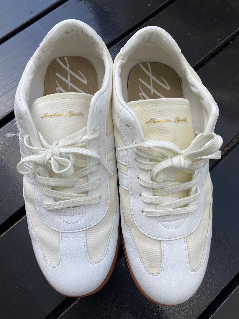 White cream top sneakers