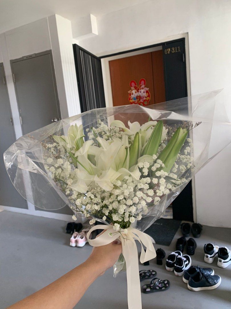 White on sale lily bridal