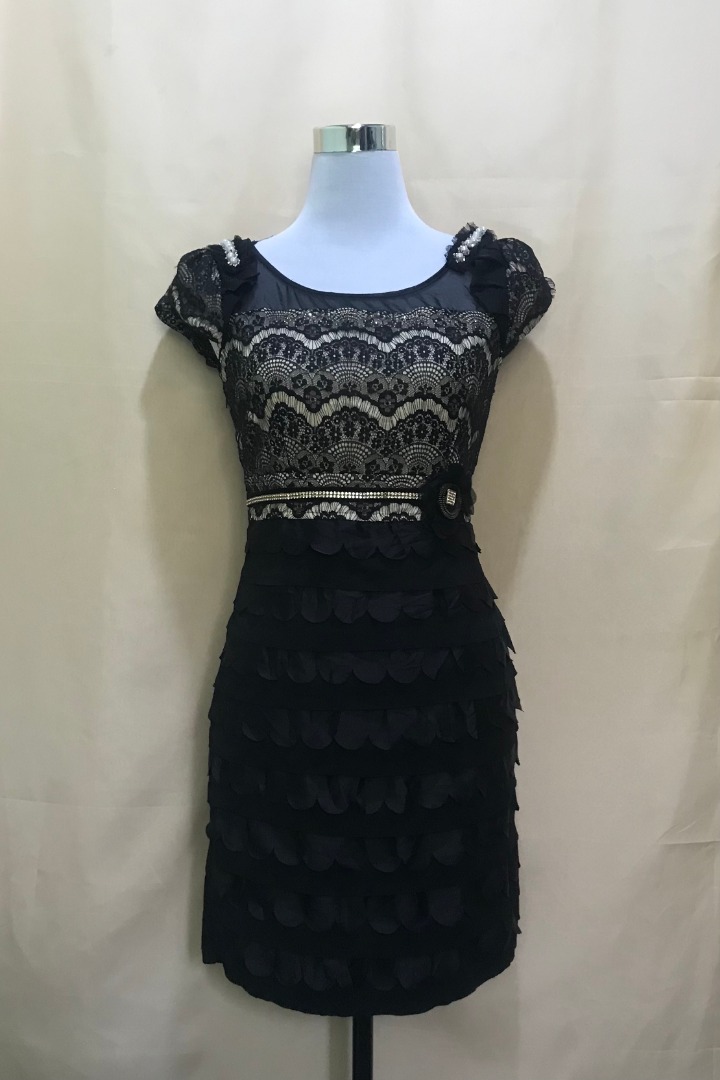 Formal dress for acquaintance sale party