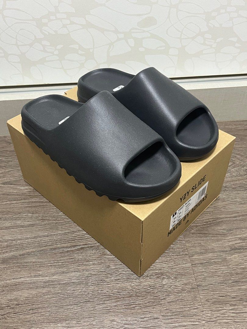 yeezy slides 10.5