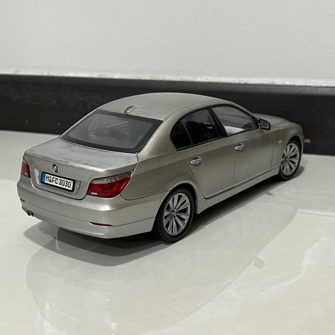 1:18 Kyosho BMW 5 Series 550i E60 Facelift (Silver), Hobbies & Toys, Toys &  Games on Carousell