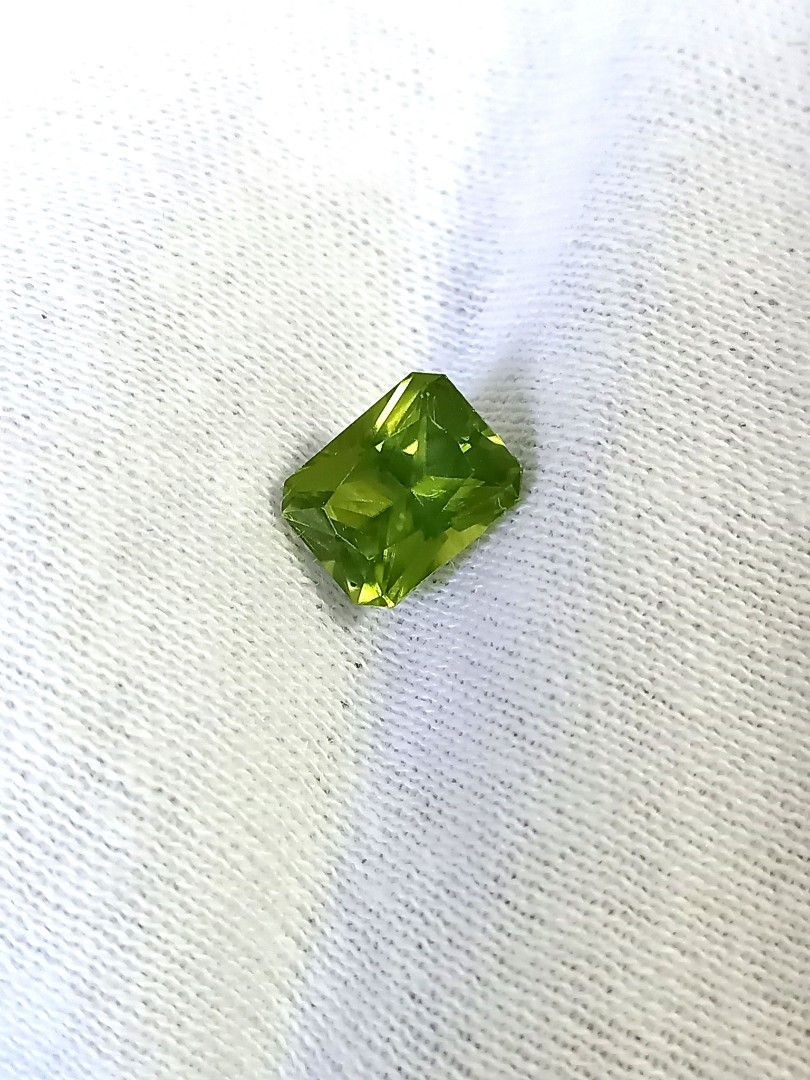 Genuine peridot discount