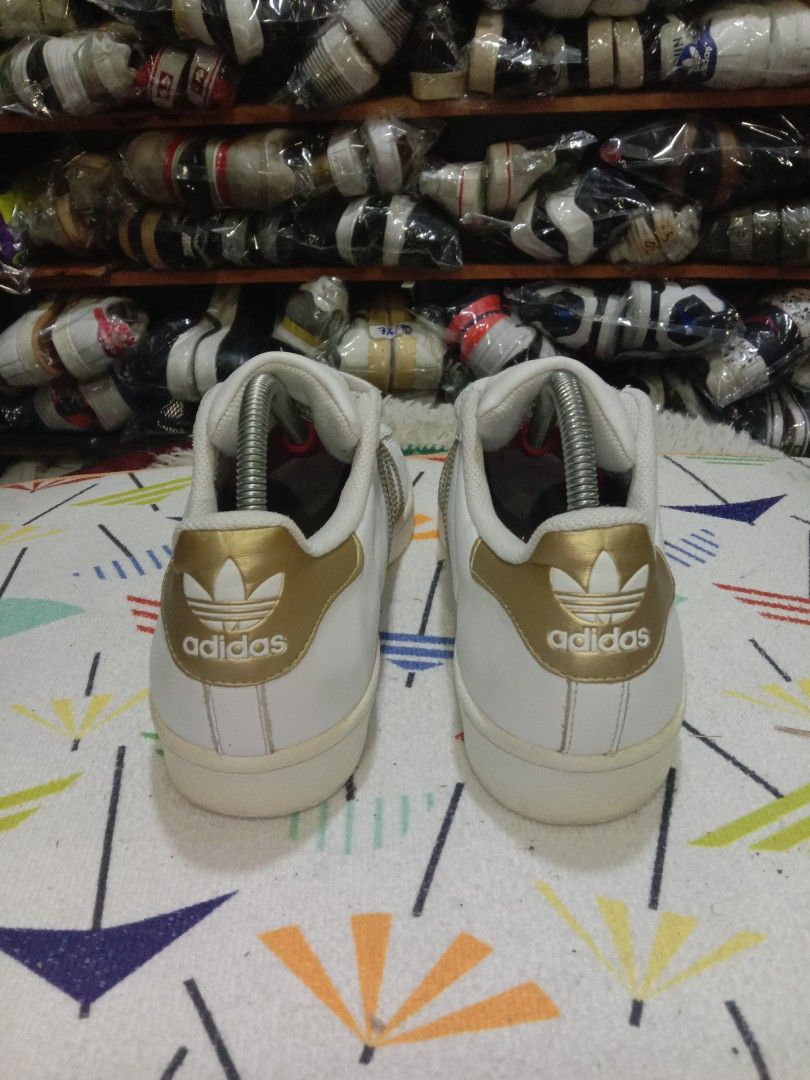 Adidas superstar vorne gold best sale