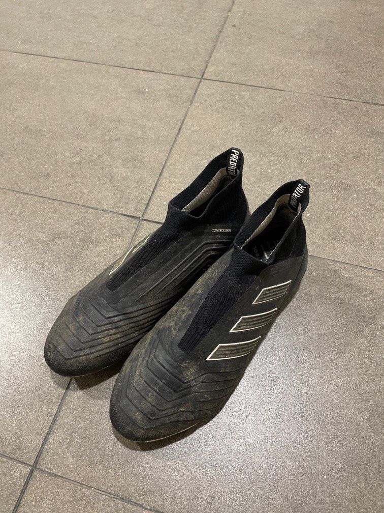 Adidas predator 19.3 laceless first grade Men s Fashion Footwear