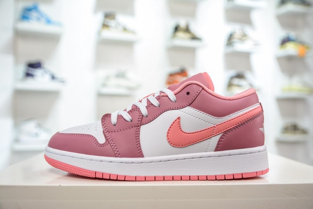 Nike air jordan pink and white hotsell