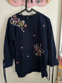 (Kategori: ) berada di . Dikirim oleh luckyjunepreloved (ID iklan 1247359467, Gambar 1). Deskripsi: .