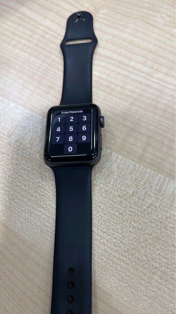 Iwatch series cheap 3 second hand