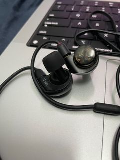 （分類：）位於 。 由 saml28 提交（商品編號 1247347248，圖片 1）。簡介： 。