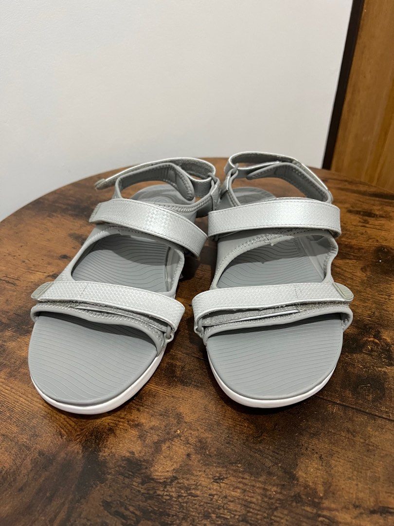 Fitflop neoflex back strap sandals cheap