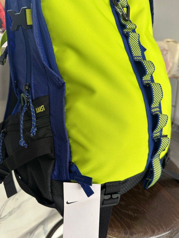 Backpack (Category: Backpacks) located in Singapore. Submitted by ryandenny (Listing ID 1247347373, Image 3). Description: ACG Nike .