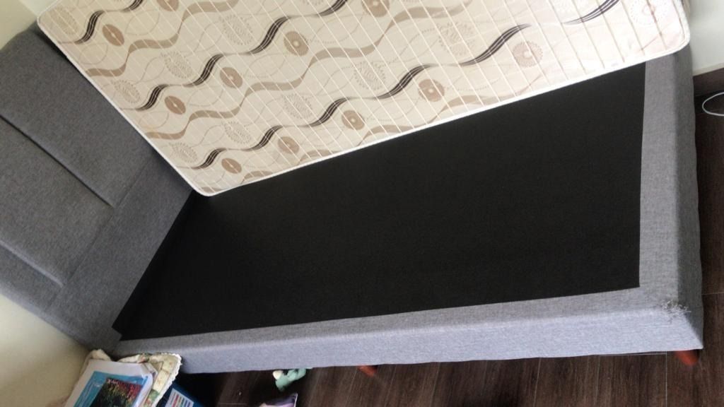 Bed Frame Single (Category: Bed Frames & Mattresses) located in Singapore. Submitted by sushgn756 (Listing ID 1247514728, Image 1). Description: Bed frame available for immediate sale.