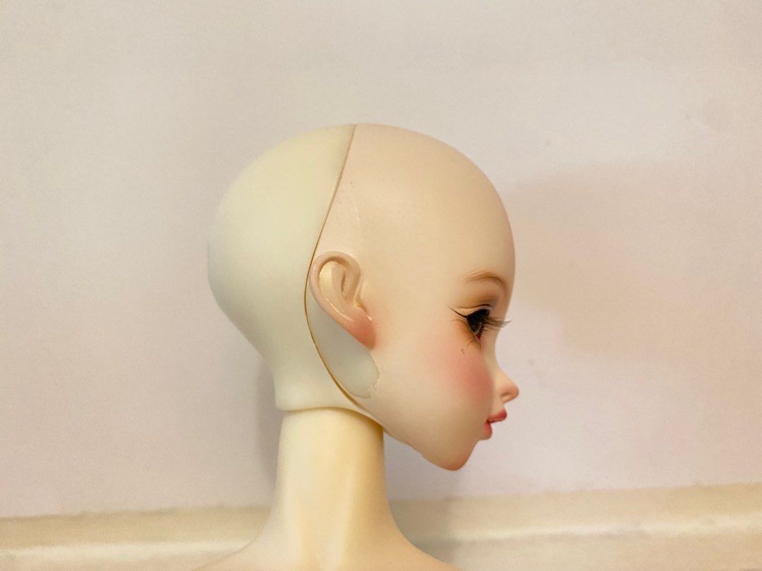 Bjd as Carousell