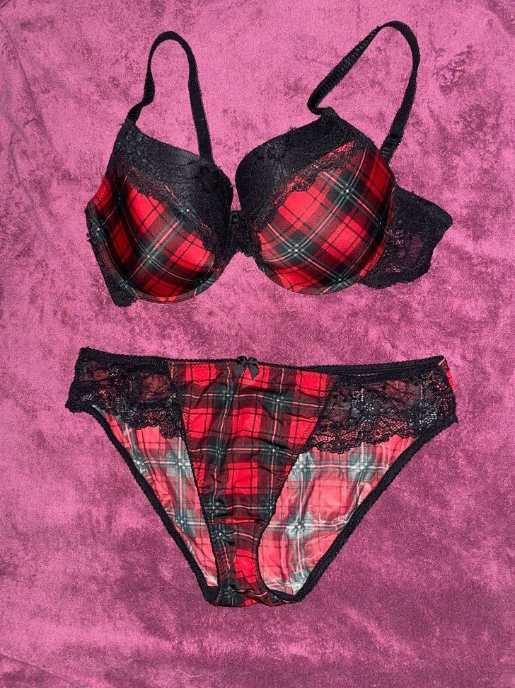 Black and Red Plaid Bra/Panties set 40D/2XL, Women's Fashion, New  Undergarments & Loungewear on Carousell