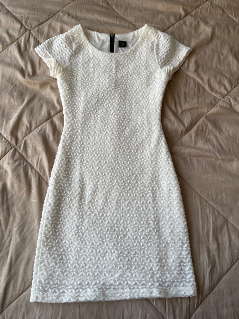 Bodycon White Mini Dress | Dress Pressbody Pendek, Fesyen Wanita ...