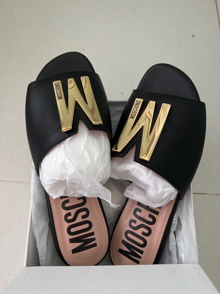 Moschino slip on top