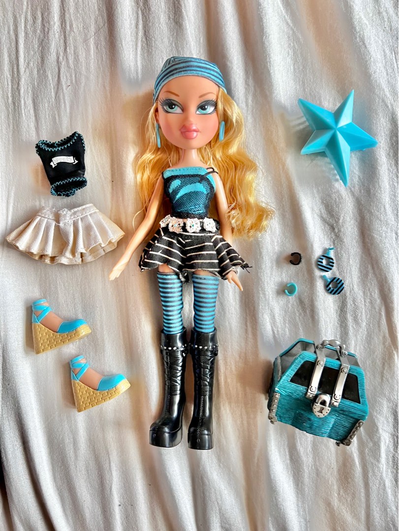 Bratz Treasures! Pirate Cloe Doll Rare - Complete! 