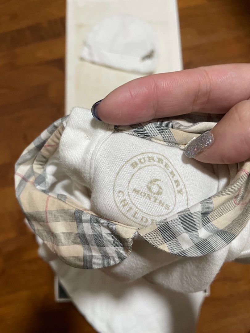 Burberry baby set 6 months