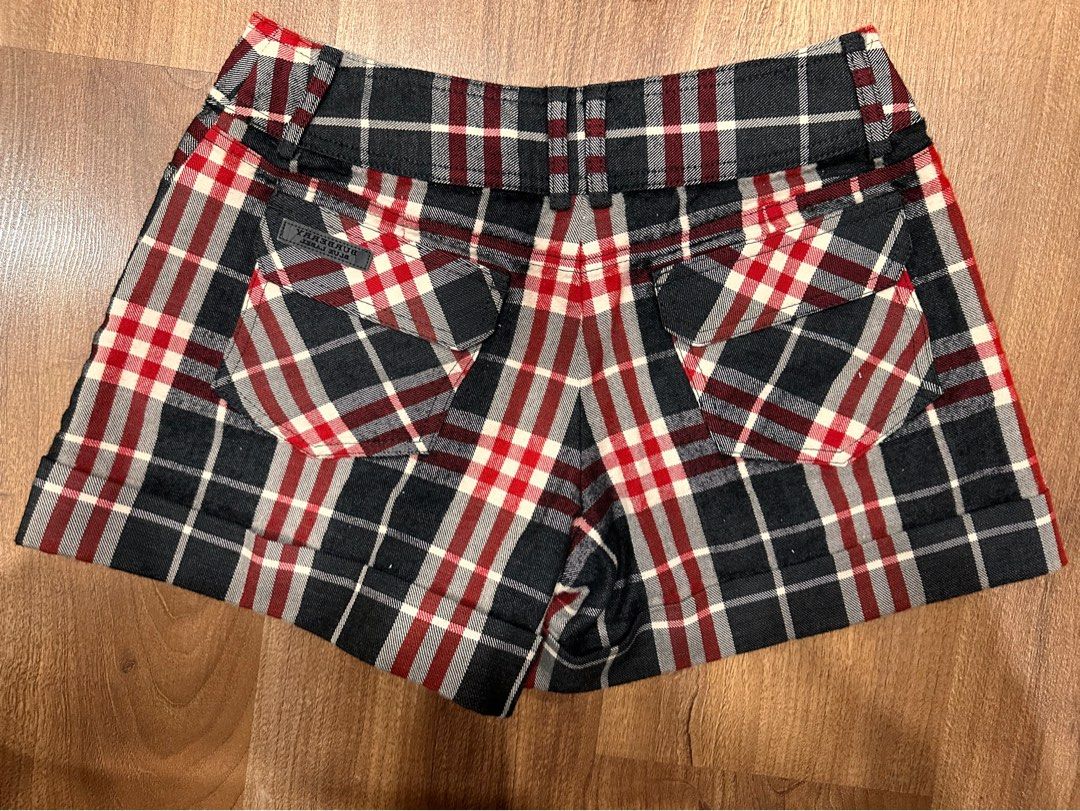 Red discount burberry shorts