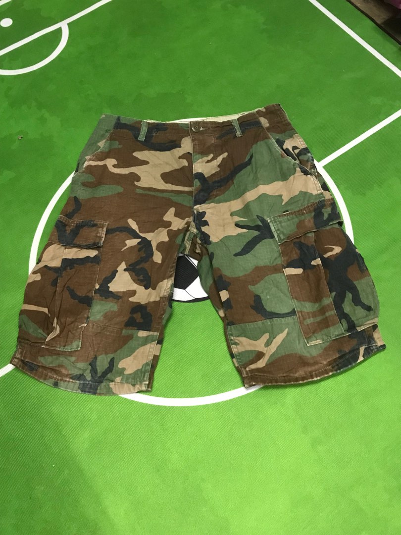 Camo Shorts Askar, Men's Fashion, Bottoms, Shorts on Carousell