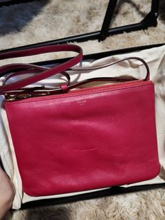 Pre-loved Celine Trio Bag in Red — singulié