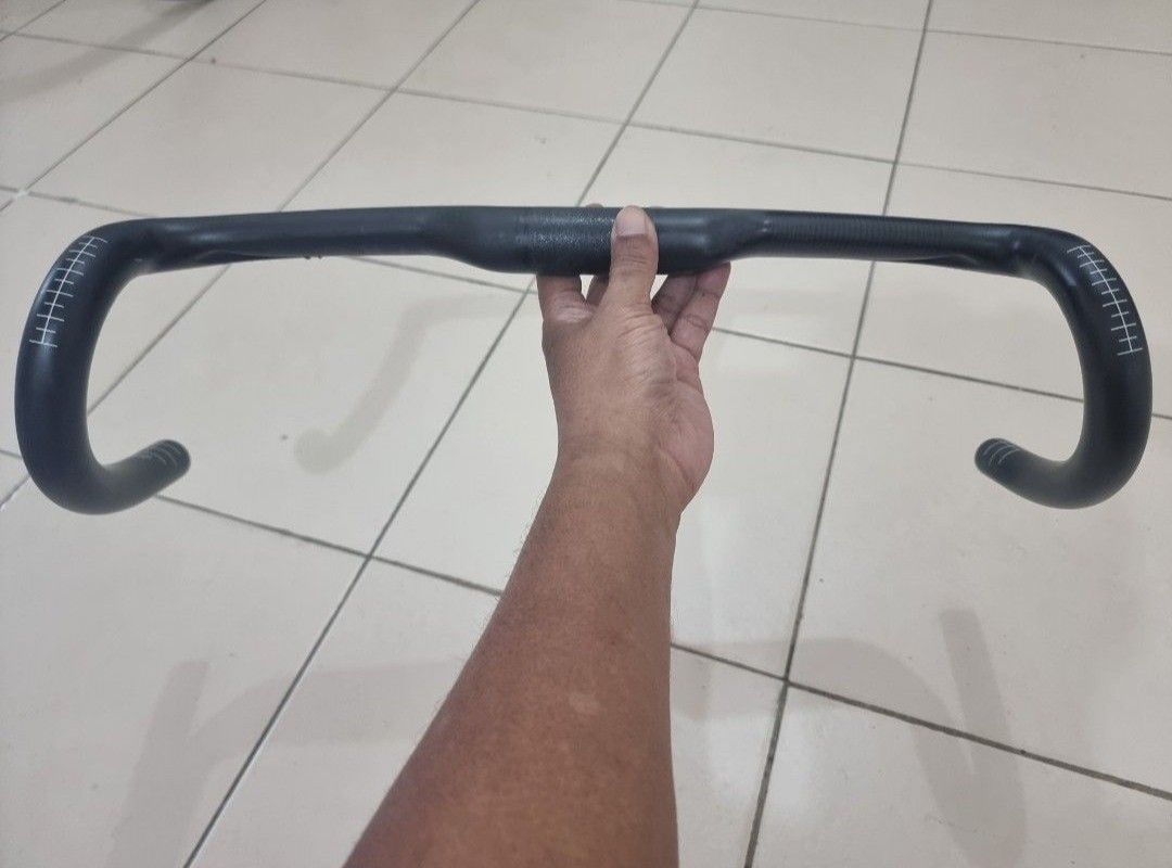 HB14 CARBON HANDLEBAR – Cervélo