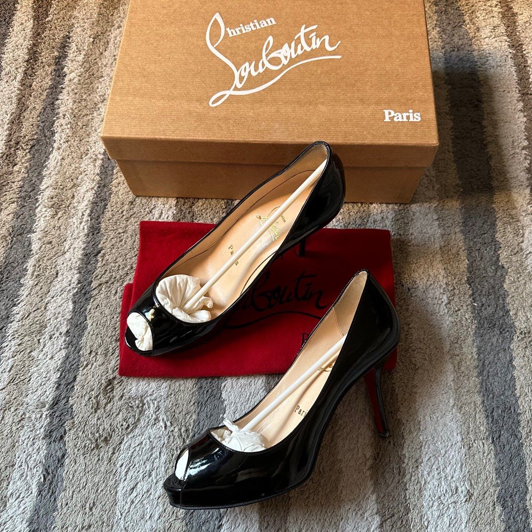 Christian Louboutin (Louis Vuitton) heels with red bottom, Women's Fashion,  Shoes on Carousell