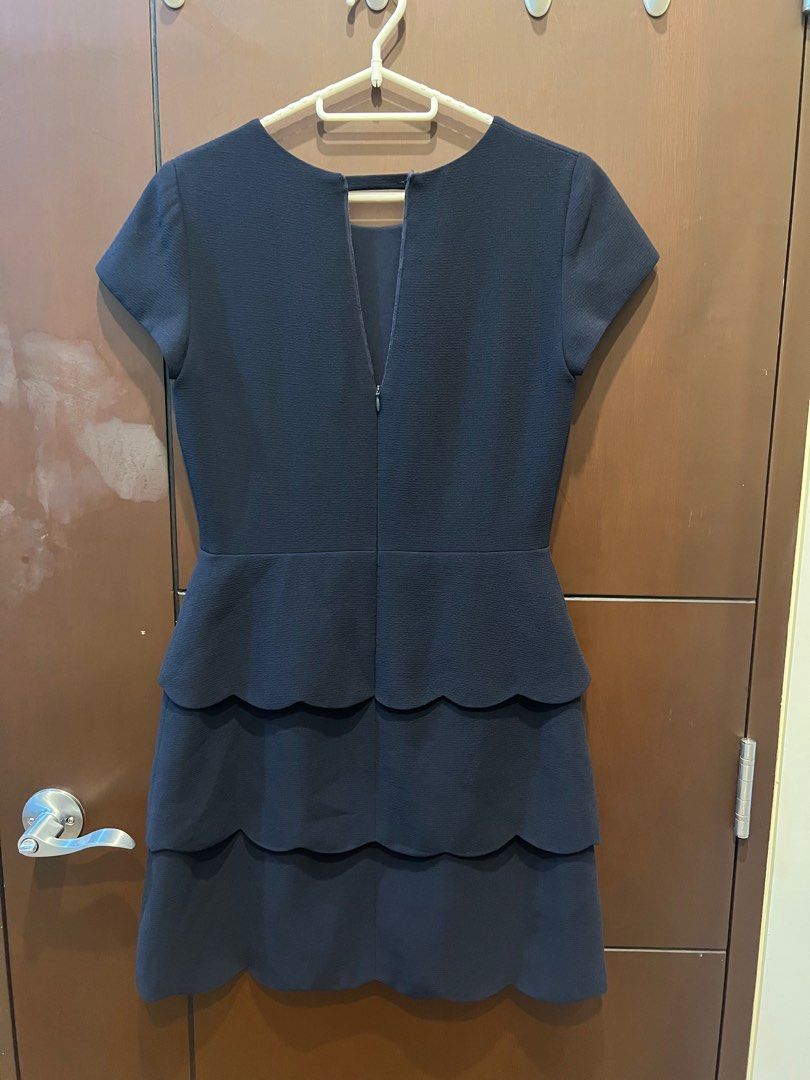 Club Monaco Dress (Category: Dresses) located in Manila. Submitted by declutteringacct (Listing ID 1247426367, Image 2). Description: Unique scallop design. Color: Navy blue.
