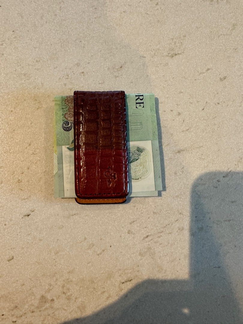 Cole haan money sales clip