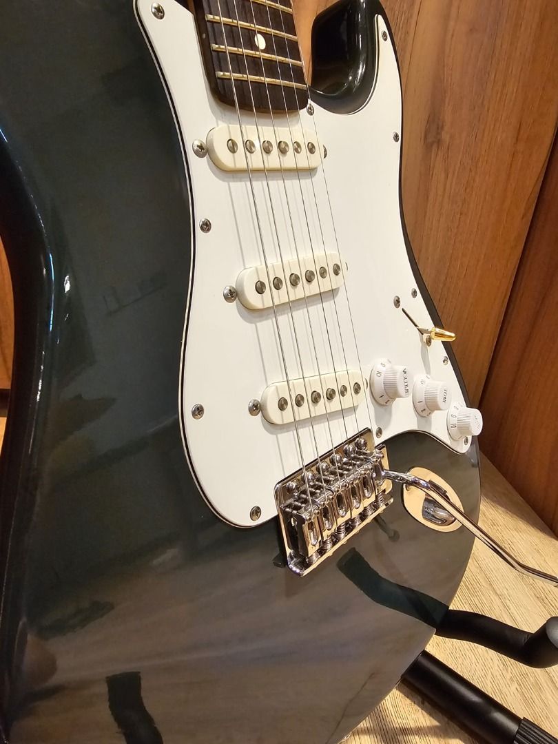 Complete Electric Beginner guitar Set Dark Green Stratocaster + 20w