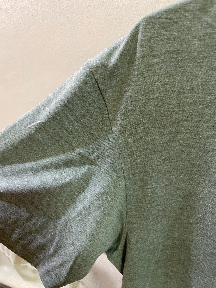 Cotton Tree Gray V Neck Plain Shirt (Category: Tshirts & Polo Shirts ) located in Quezon City. Submitted by spottedstuff (Listing ID 1247460994, Image 3). Description: .