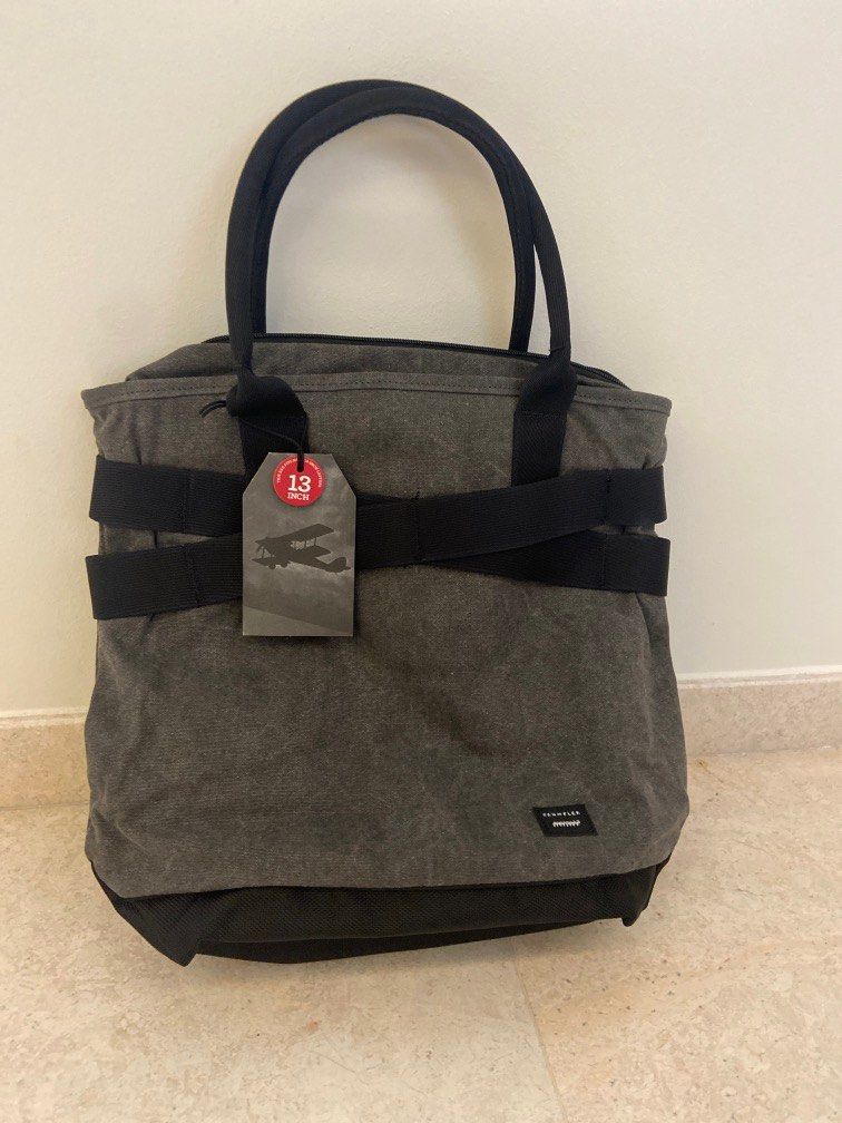 Crumpler grey black Gypsy Moth Laptop Bag 13 inch