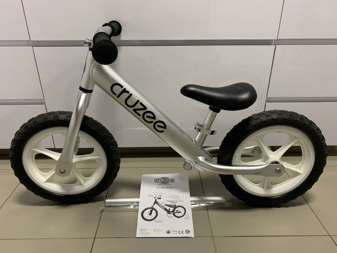 Cruzee Balance Bike Silver Sports Equipment Bicycles Parts