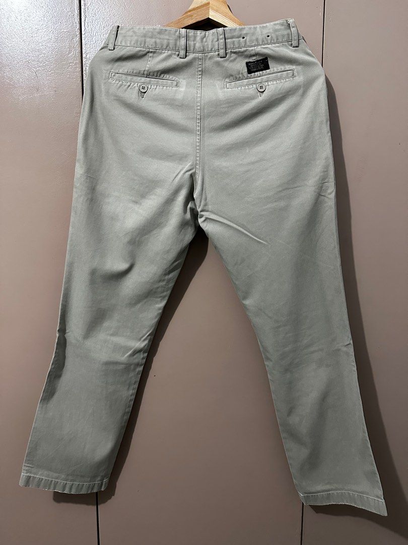 Dansen Slimfit Pants for Men (Category: Trousers) located in Muntinlupa City. Submitted by kashel19 (Listing ID 1247384800, Image 2). Description: Dansen Mens Slimfit Pants Ash gray Size 30 (30in on medida) Minor flaw (see pic).