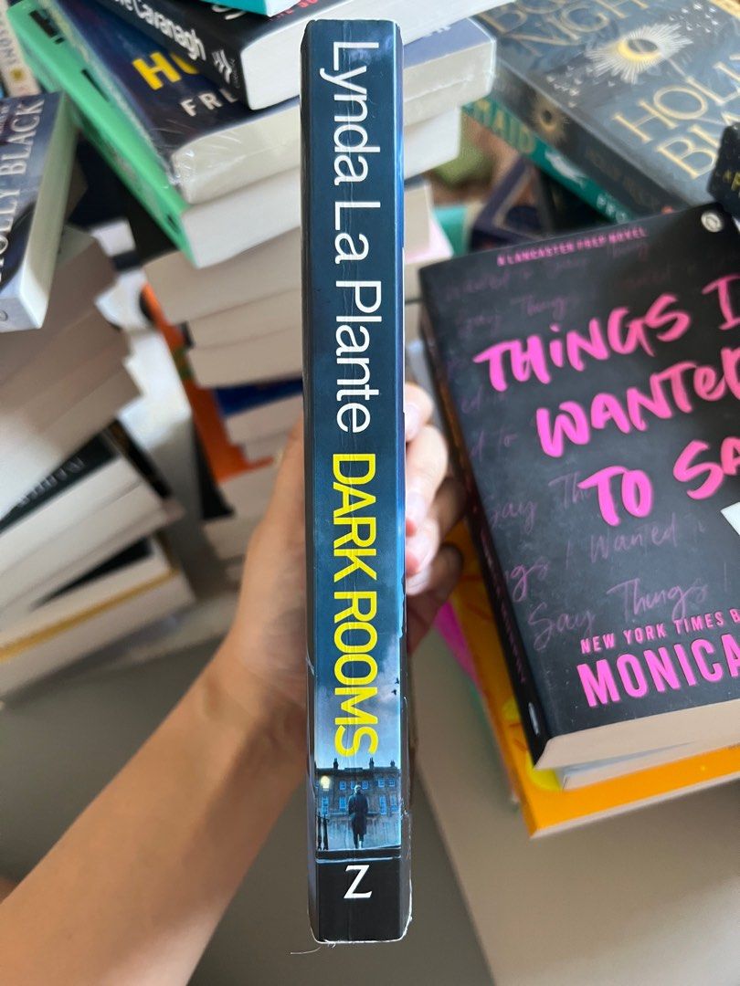 Dark Rooms Lynda La Plante, Hobbies & Toys, Books & Magazines