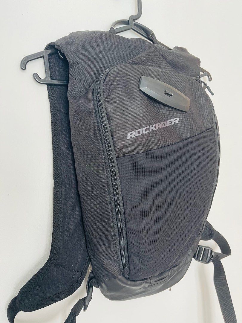 Decathlon RockRider Hydration Backpack 2L, Men's Fashion, Bags